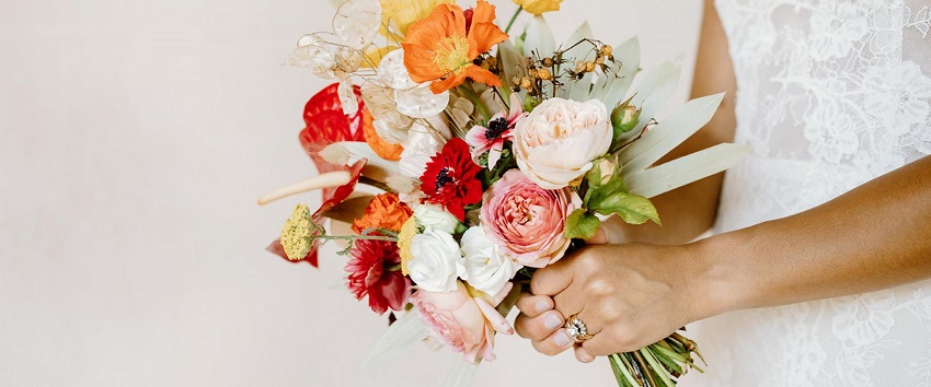 how to make a handheld bouquet