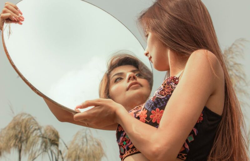 What is the Power of Mirror Gazing?