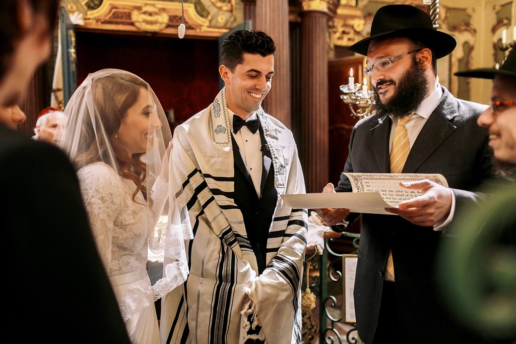 What to expect from a Jewish wedding?