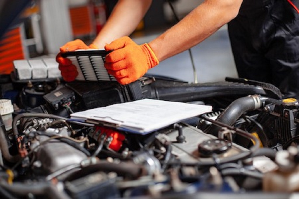 How does heat affect the car